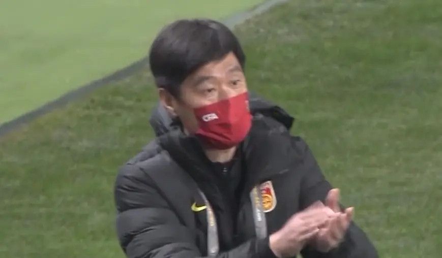 隔壁房间的故事